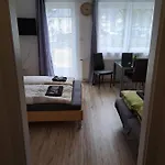 Blue Line Apartements